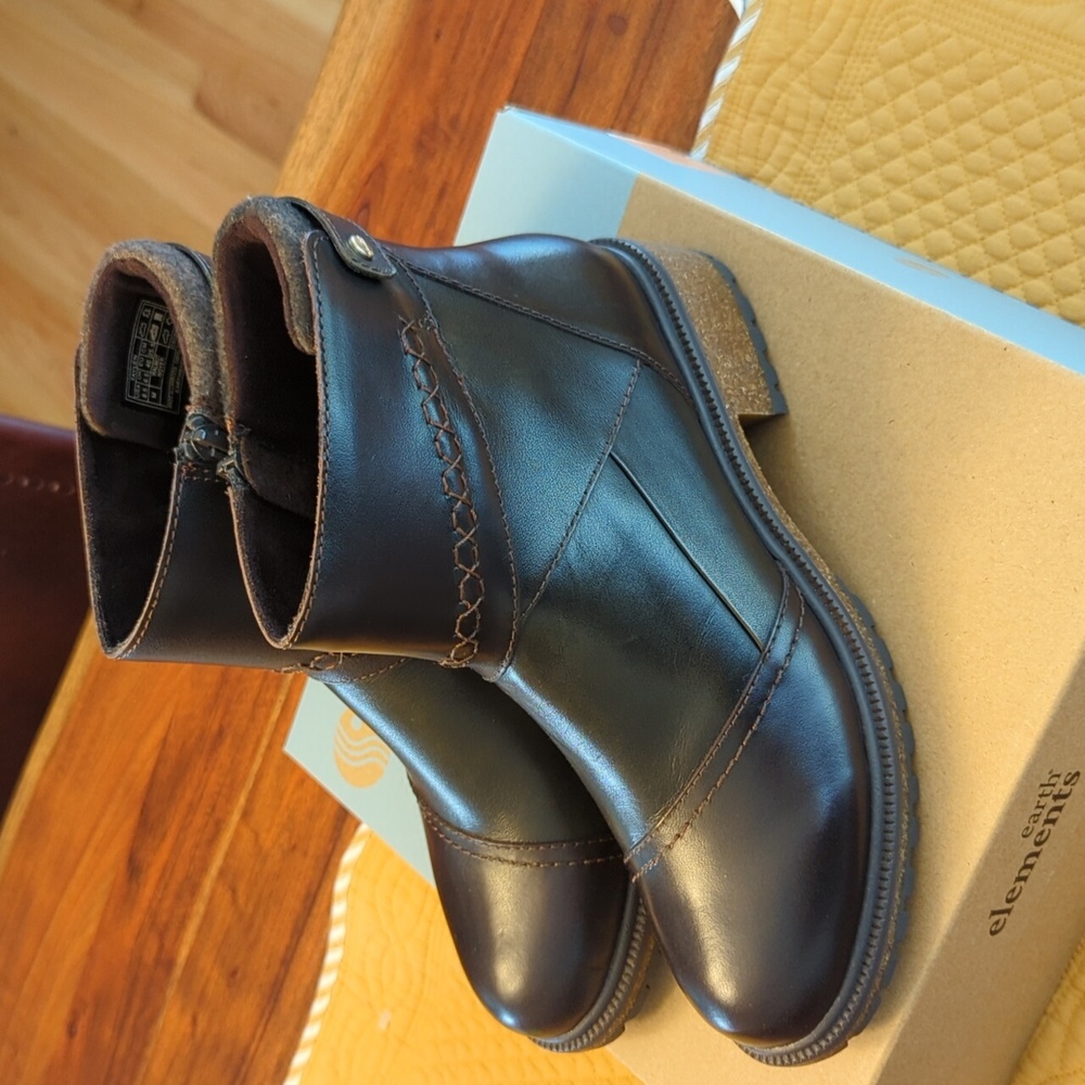 Nwt leather boots
